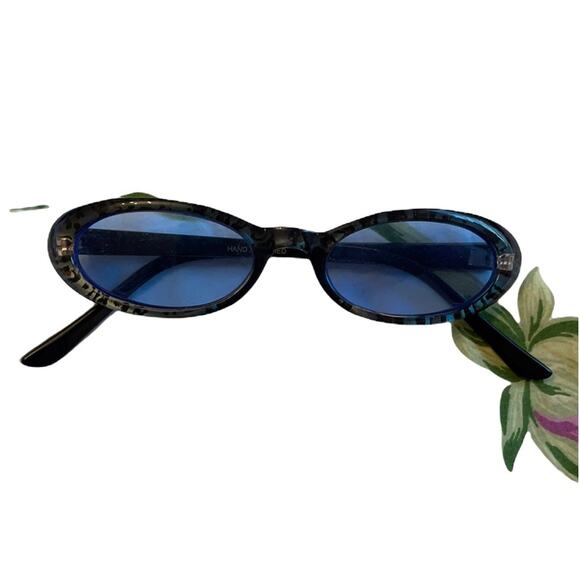 Blue cheetah sunglasses - Picture 1 of 4